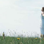 自由を満喫する女性